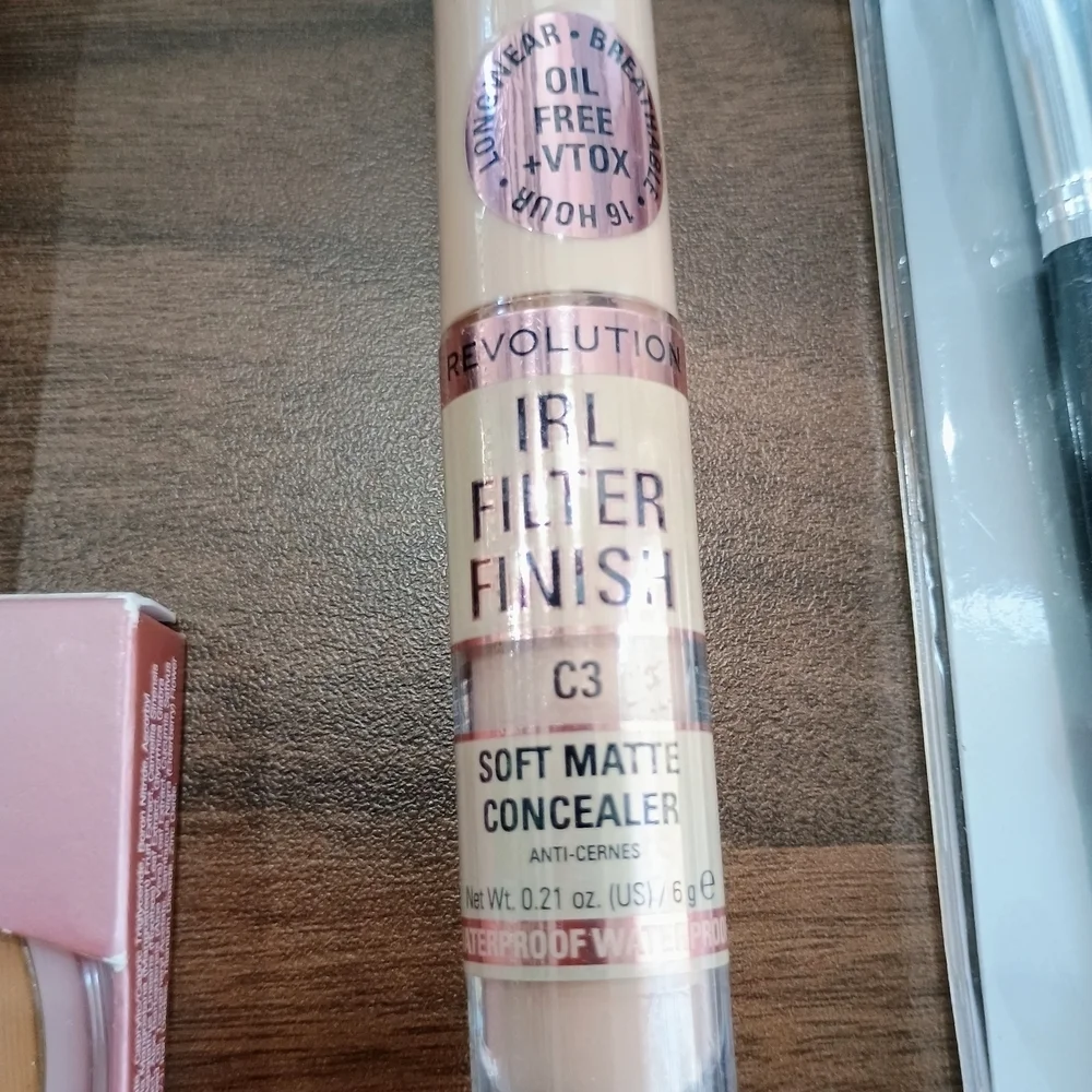 Makeup Bundle. Concealer, Press Powder, Concealer Brush, Lipstick, Lip Gloss
